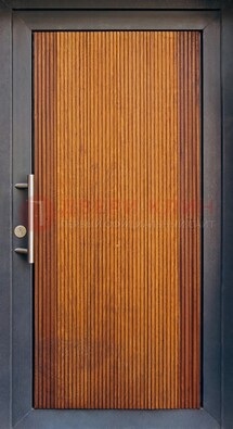 Коричневая входная дверь c МДФ панелью ЧД-03 в частный дом В Ижевске