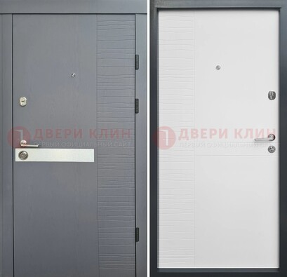 Серая металлическая дверь с белой резной МДФ панелью ДМ-215 В Ижевске
