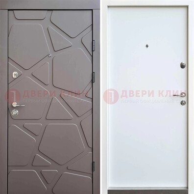 Серая входная дверь с филенчатой МДФ ДМ-216 в Твери