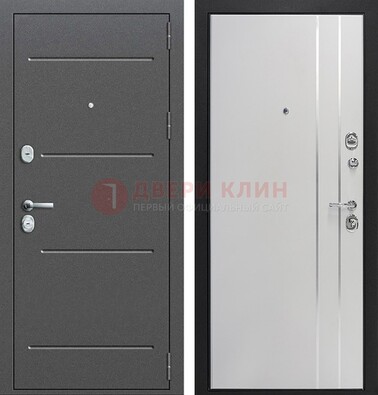 Серая железная дверь с порошковым напылением и МДФ с молдингами ДП-264 В Ижевске
