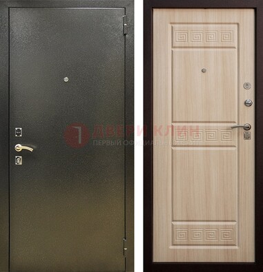 Железная темно-серая дверь с порошковым напылением и МДФ с резьбой ДП-276 В Ижевске