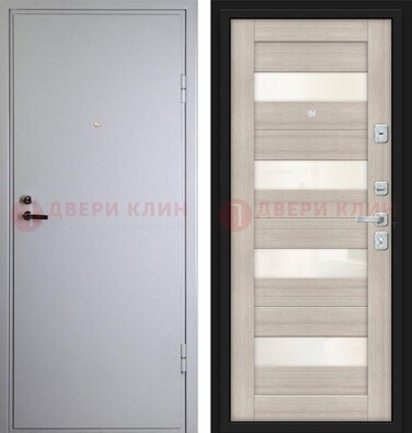 Белая железная дверь с порошковым напылением и стеклом ДП-308 В Ижевске