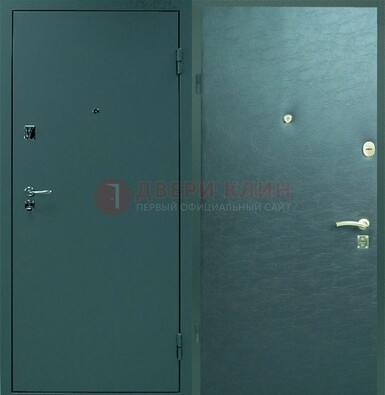 Зеленая стальная дверь с порошковым покрытием ДП-93 В Ижевске