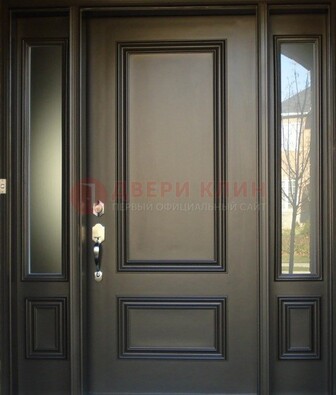 Парадная дверь с отделкой массив ДПР-65 в загородный дом в Ульяновске