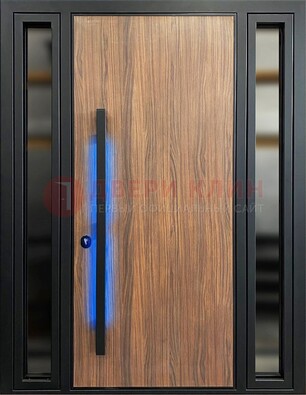 Коричневая металлическая дверь со стеклом ДС-69 В Ижевске
