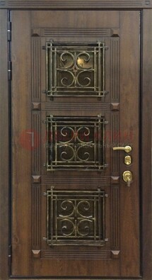 Коричневая металлическая дверь с виноритом и ковкой ДВТ-199 в Красноармейске
