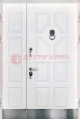 Белая входная дверь с виноритом ДВТ-246 В Ижевске