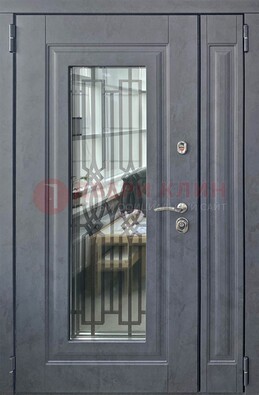 Серая стальная дверь Винорит со стеклом и ковкой ПЛ-29 В Ижевске